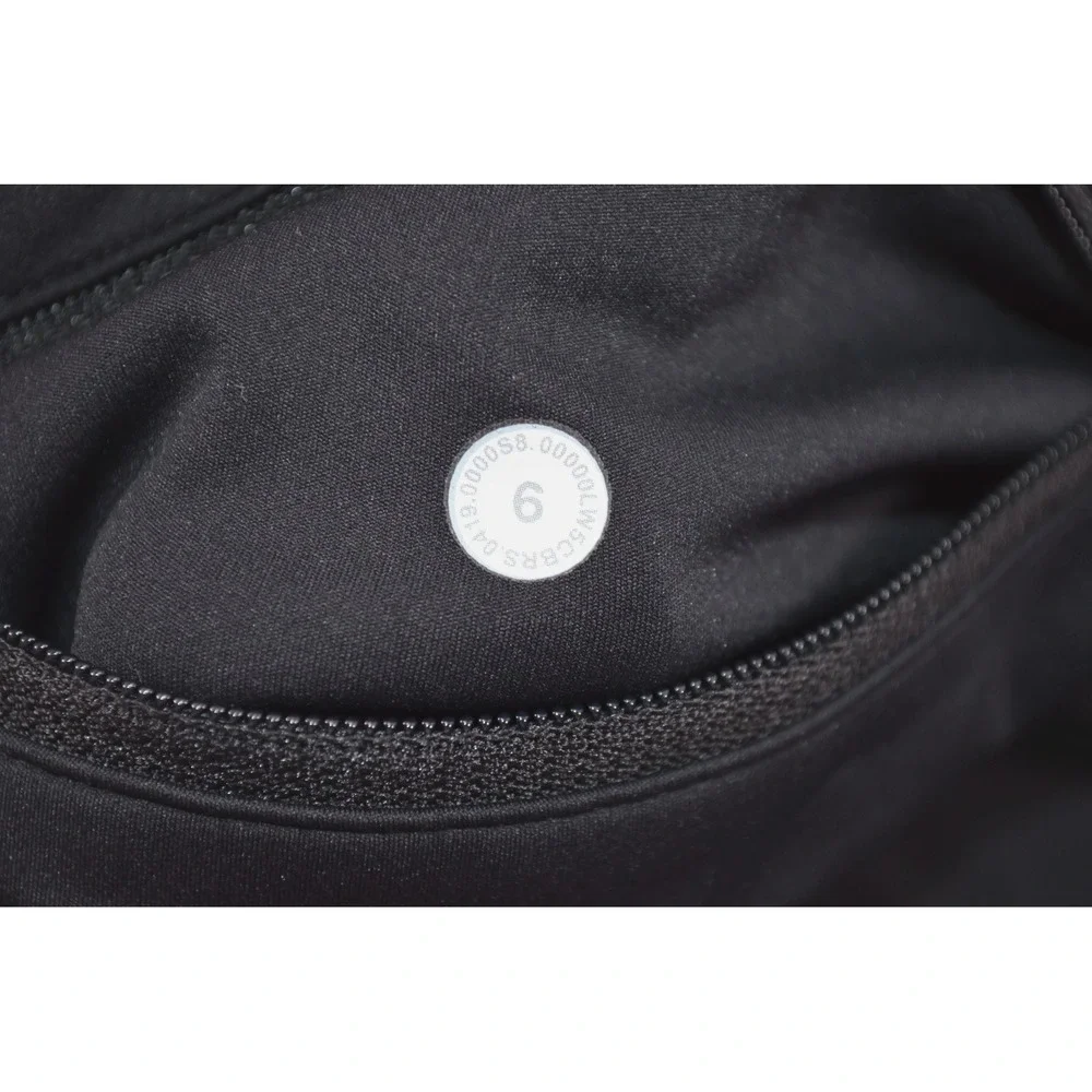 Lululemon Leggings Women's Size‎ 6 Black w/ Silver Flakes  Inseam 27.5